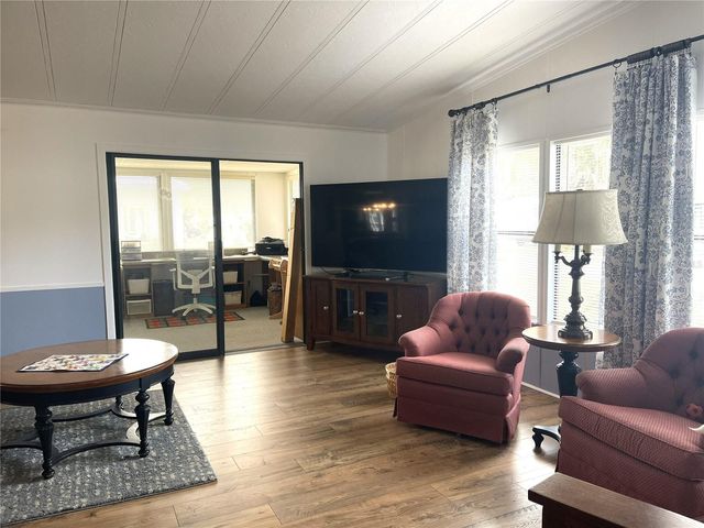 116 WINTERBERRY AVE., Wildwood, FL 34785