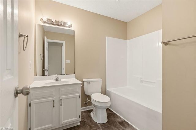 24 Stoney Point Court, Thomasville, NC 27360