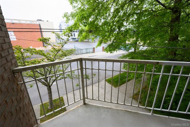 3710 149th Place 2B, Flushing, NY 11354