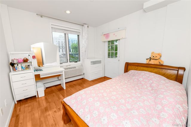 3710 149th Place 2B, Flushing, NY 11354
