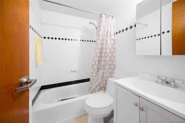 3710 149th Place 2B, Flushing, NY 11354