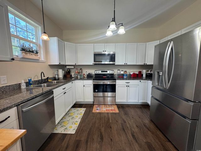 304 S Magnolia Ave., Andrews, SC 29510