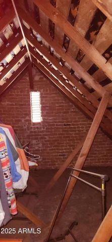 905 W MCDOWELL Road, Phoenix, AZ 85007