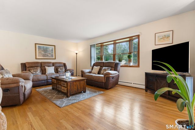 19 Driftwood Lane, Shelton, CT 06484