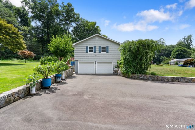 19 Driftwood Lane, Shelton, CT 06484