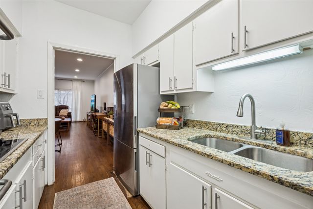 7506 W Northwest Highway 2, Dallas, TX 75225