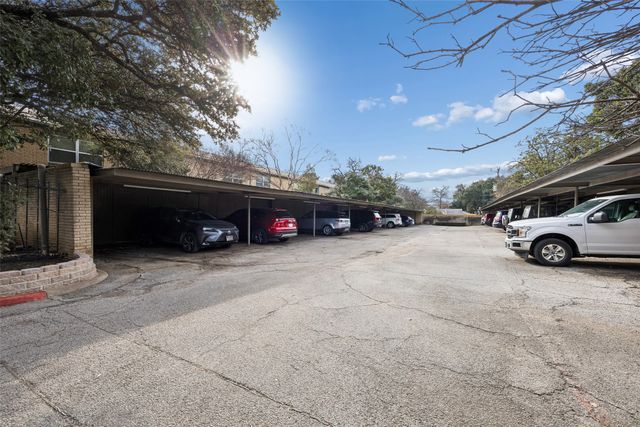 7506 W Northwest Highway 2, Dallas, TX 75225