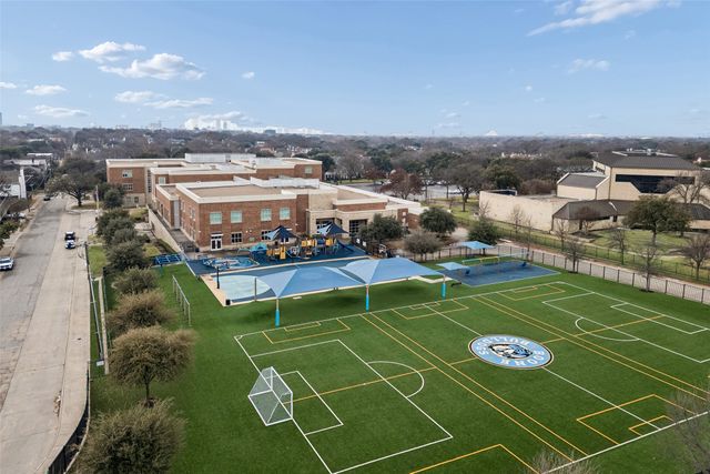 7506 W Northwest Highway 2, Dallas, TX 75225