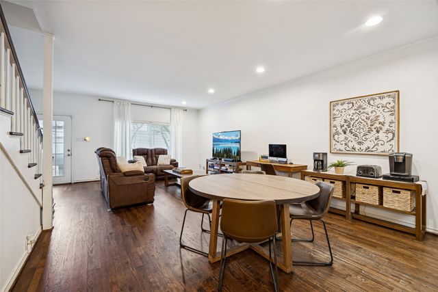 7506 W Northwest Highway 2, Dallas, TX 75225