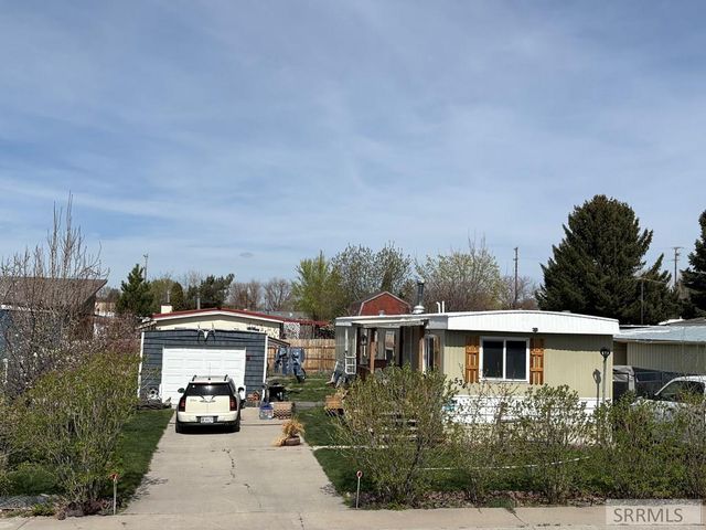 534 Bluebird Dr, Chubbuck, ID 83202