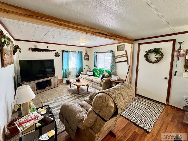 534 Bluebird Dr, Chubbuck, ID 83202