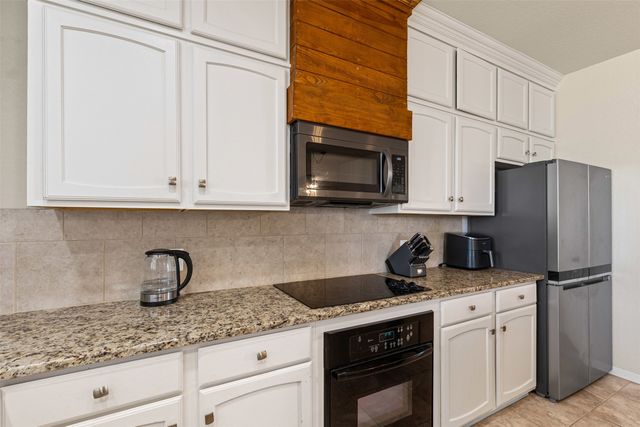 788 W Canyon Creek Lane, Weatherford, TX 76087