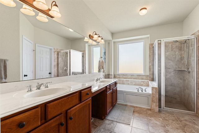 788 W Canyon Creek Lane, Weatherford, TX 76087