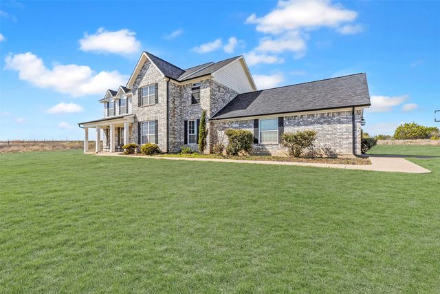 788 W Canyon Creek Lane, Weatherford, TX 76087