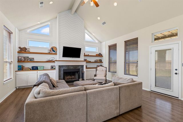 788 W Canyon Creek Lane, Weatherford, TX 76087