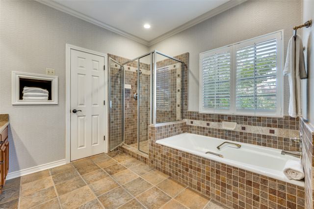 9126 Cochran Heights Drive, Dallas, TX 75220