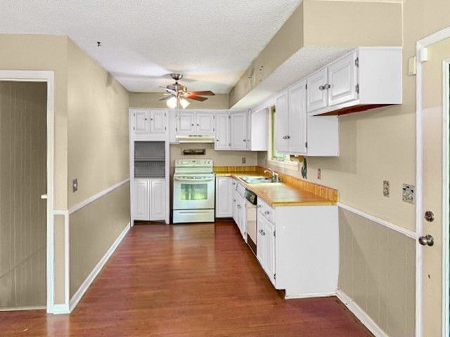 1045 Highland Dr, Dickson, TN 37055