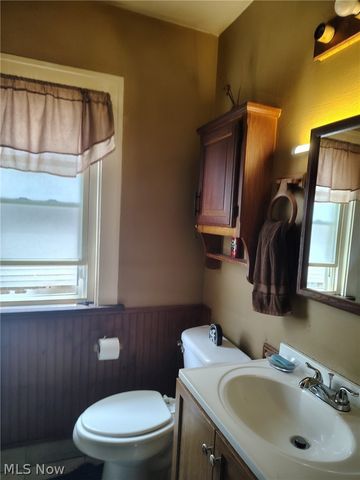 3734 W 128th Street, Cleveland, OH 44111