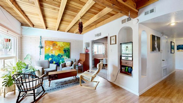 1220 Morris Street NE, Albuquerque, NM 87112