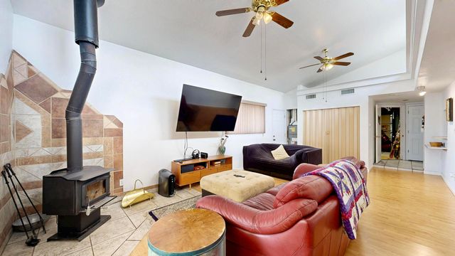 1220 Morris Street NE, Albuquerque, NM 87112