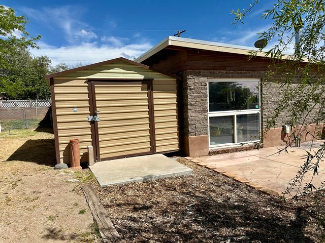 1220 Morris Street NE, Albuquerque, NM 87112