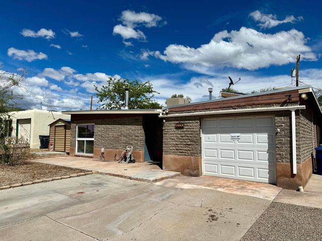 1220 Morris Street NE, Albuquerque, NM 87112