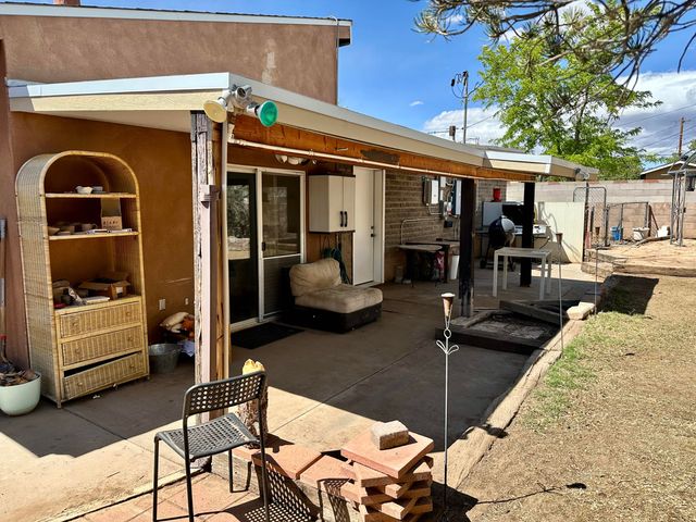 1220 Morris Street NE, Albuquerque, NM 87112
