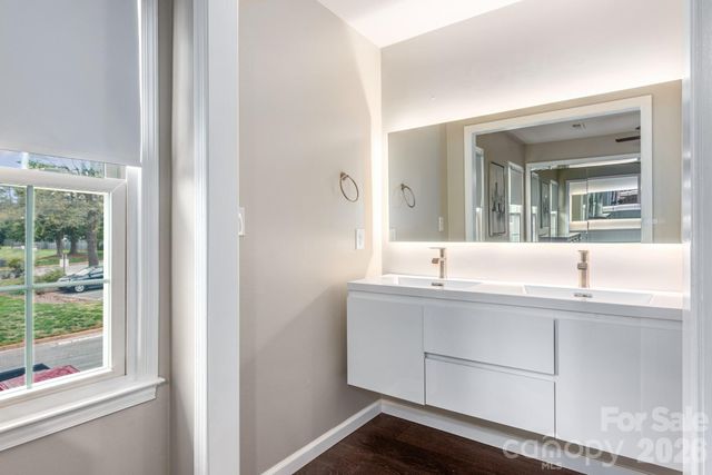 8308 Knights Bridge Road, Charlotte, NC 28210