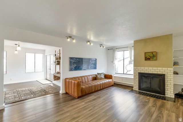 359 E 700 S, Farmington, UT 84025