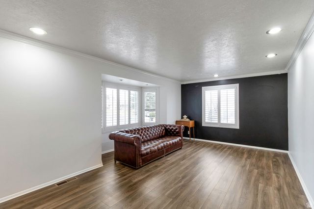 359 E 700 S, Farmington, UT 84025