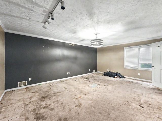 1740 Deer Run Drive SW, Conyers, GA 30094