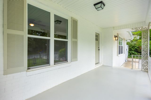 842 Brookfield Avenue, Chattanooga, TN 37412