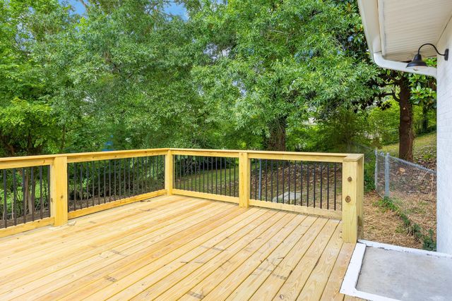 842 Brookfield Avenue, Chattanooga, TN 37412