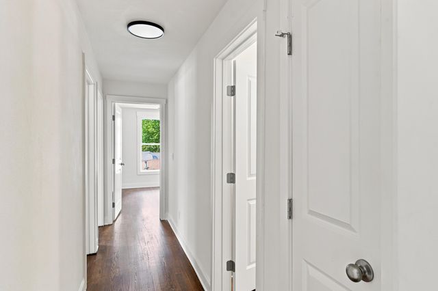 842 Brookfield Avenue, Chattanooga, TN 37412