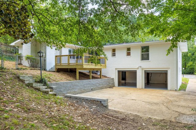 842 Brookfield Avenue, Chattanooga, TN 37412