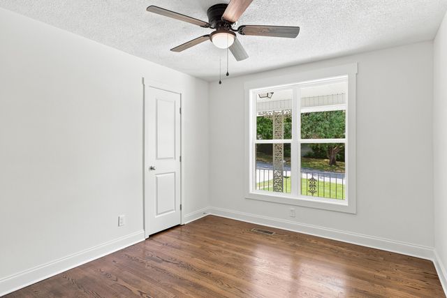 842 Brookfield Avenue, Chattanooga, TN 37412