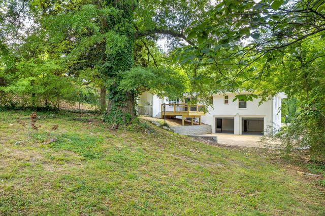 842 Brookfield Avenue, Chattanooga, TN 37412