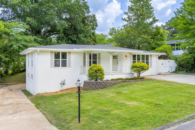 842 Brookfield Avenue, Chattanooga, TN 37412
