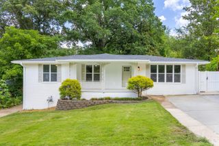 842 Brookfield Avenue, Chattanooga, TN 37412