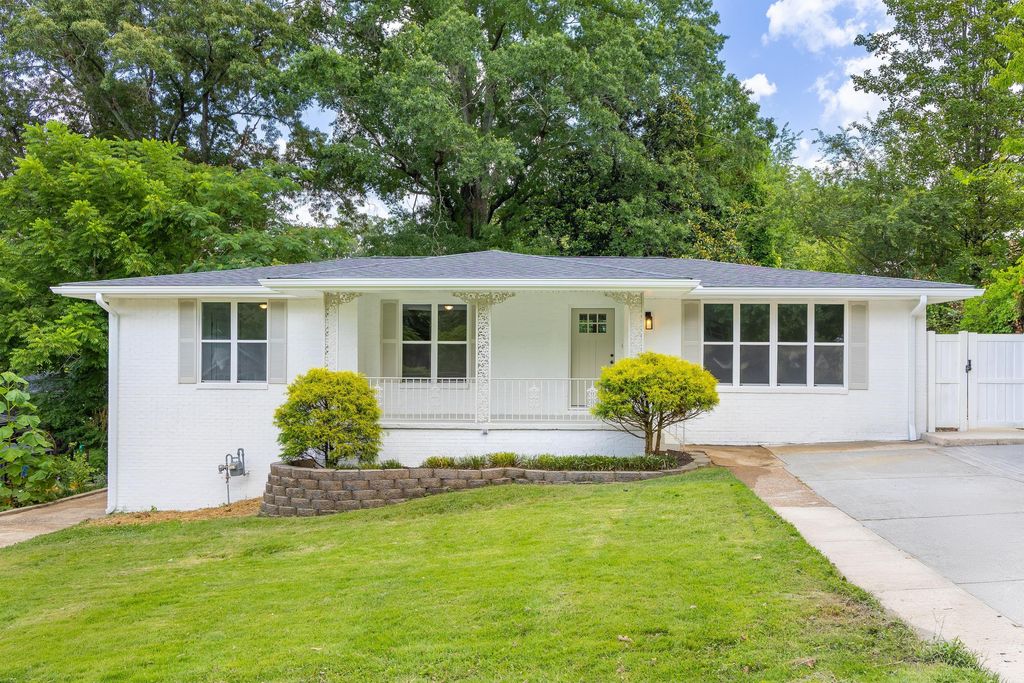 842 Brookfield Avenue, Chattanooga, TN 37412