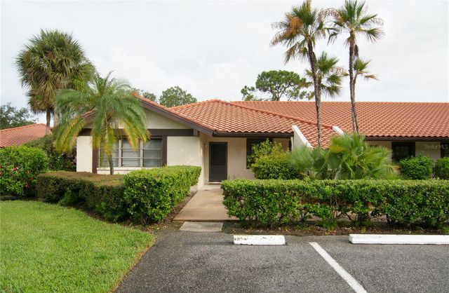 5635 GOLF POINTE DRIVE 101, Sarasota, FL 34243