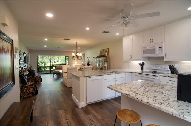 5635 GOLF POINTE DRIVE 101, Sarasota, FL 34243