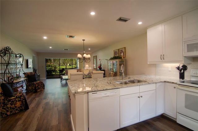 5635 GOLF POINTE DRIVE 101, Sarasota, FL 34243