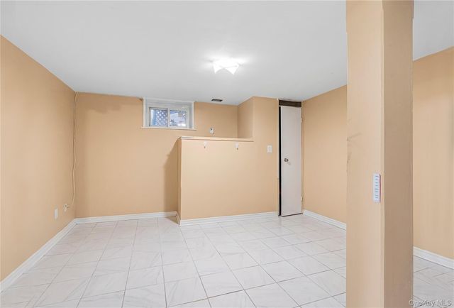 205-13 114th Drive, Saint Albans, NY 11412