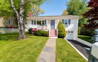 8 Seneca Avenue, White Plains, NY 10603
