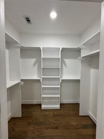 923 Adele Street, Houston, TX 77009