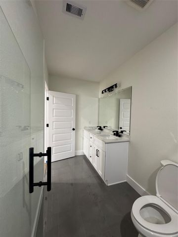 923 Adele Street, Houston, TX 77009