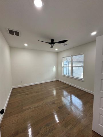 923 Adele Street, Houston, TX 77009