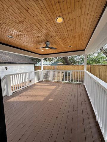 923 Adele Street, Houston, TX 77009