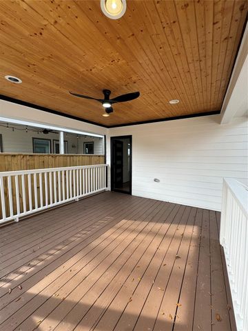 923 Adele Street, Houston, TX 77009